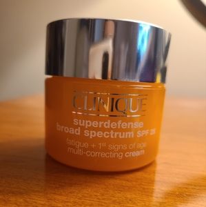 Clinique Superdefense Broad Spectrum SPF 25 Cream